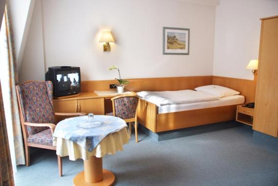 Allee-Hotel Garni Bad Kissingen Room photo